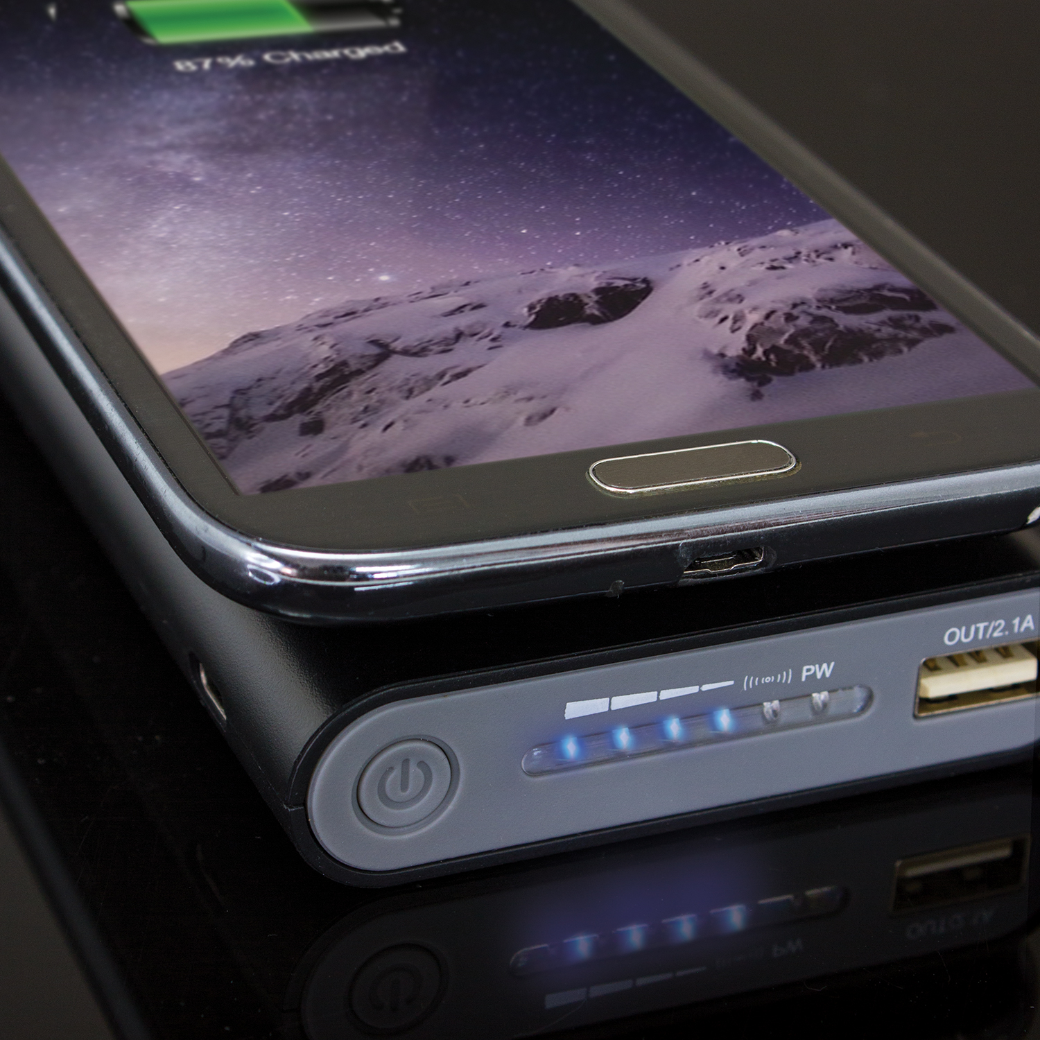 Newman Kronos Wireless Power Bank feature 2 Newman Kronos Wireless Power Bank feature 2