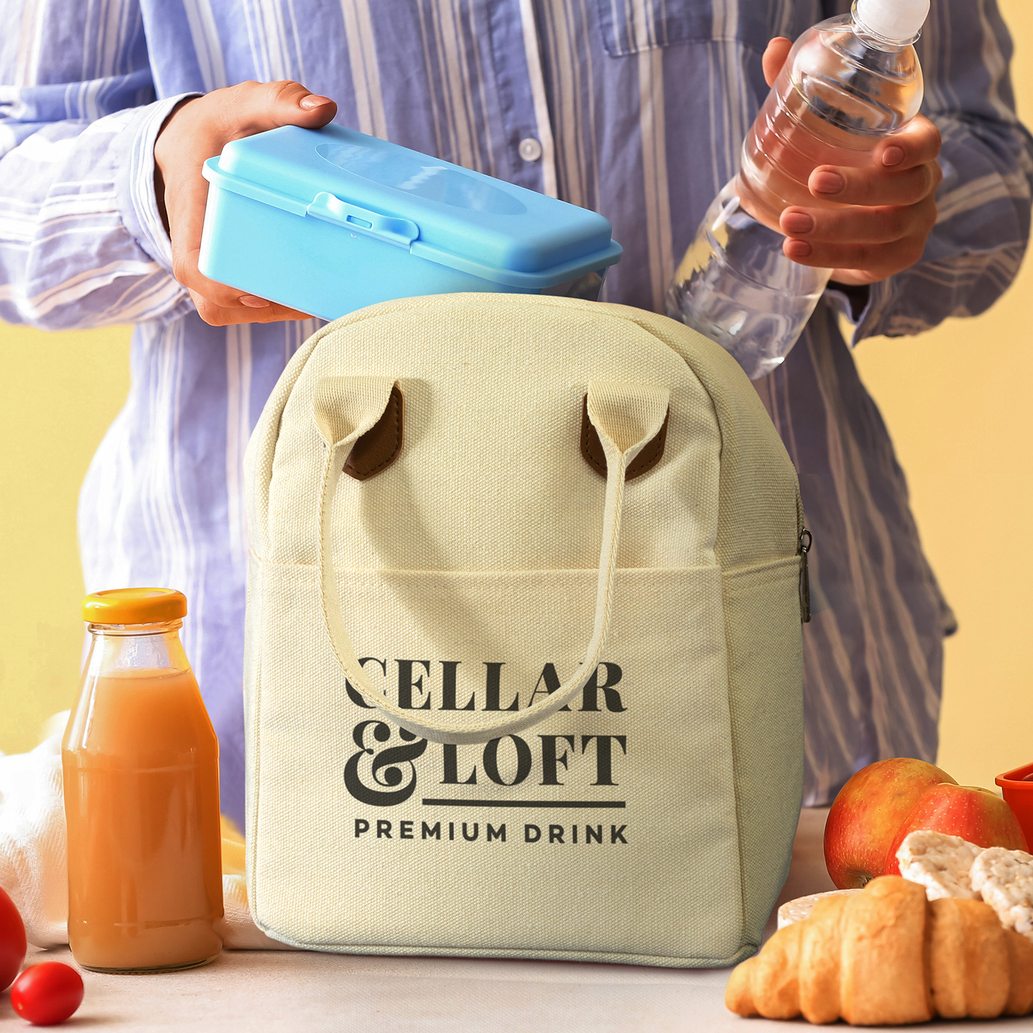 Hyden Colton Lunch Bag feature Hyden Colton Lunch Bag feature