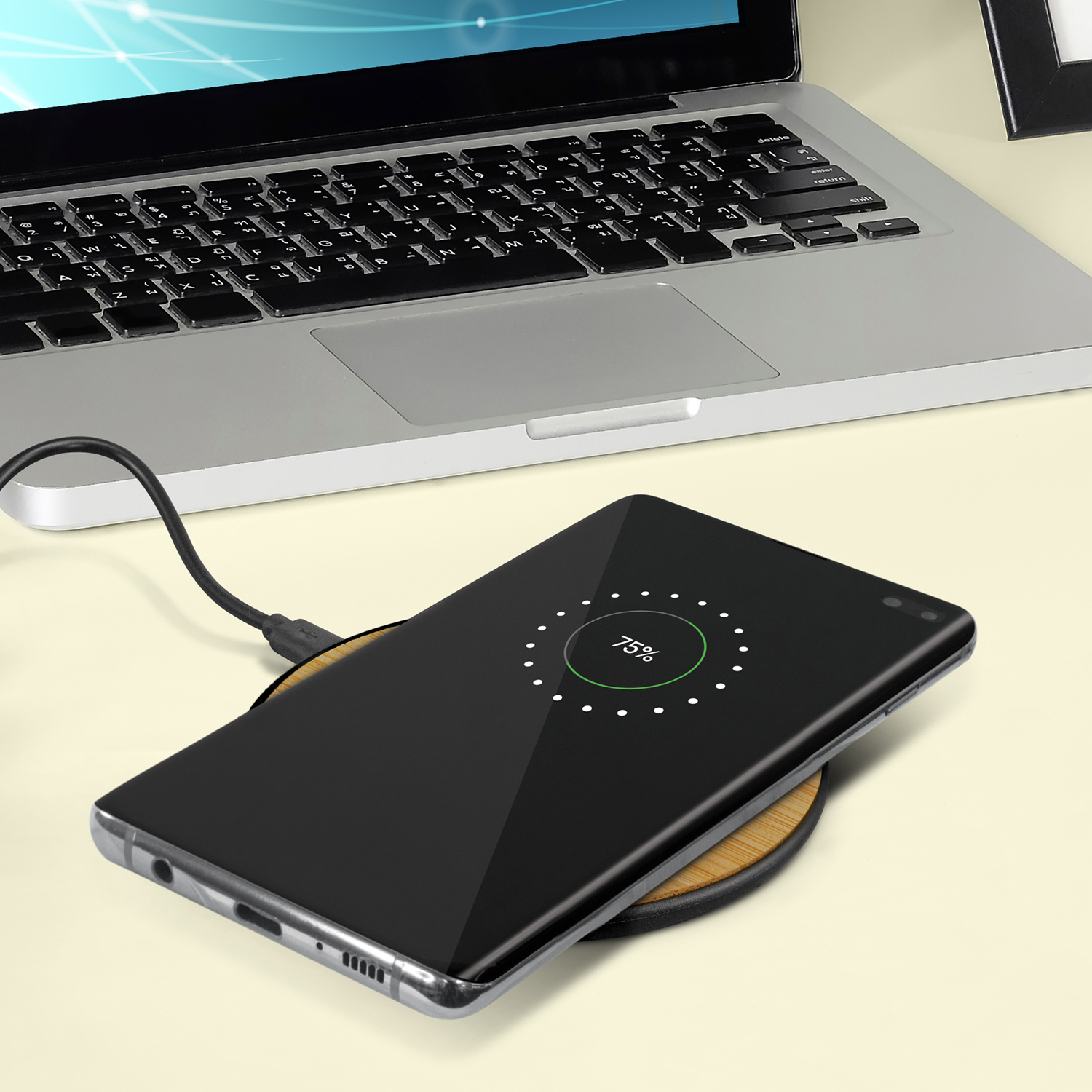 Shoreham Bamboo 5W Wireless Charger feature Shoreham Bamboo 5W Wireless Charger feature