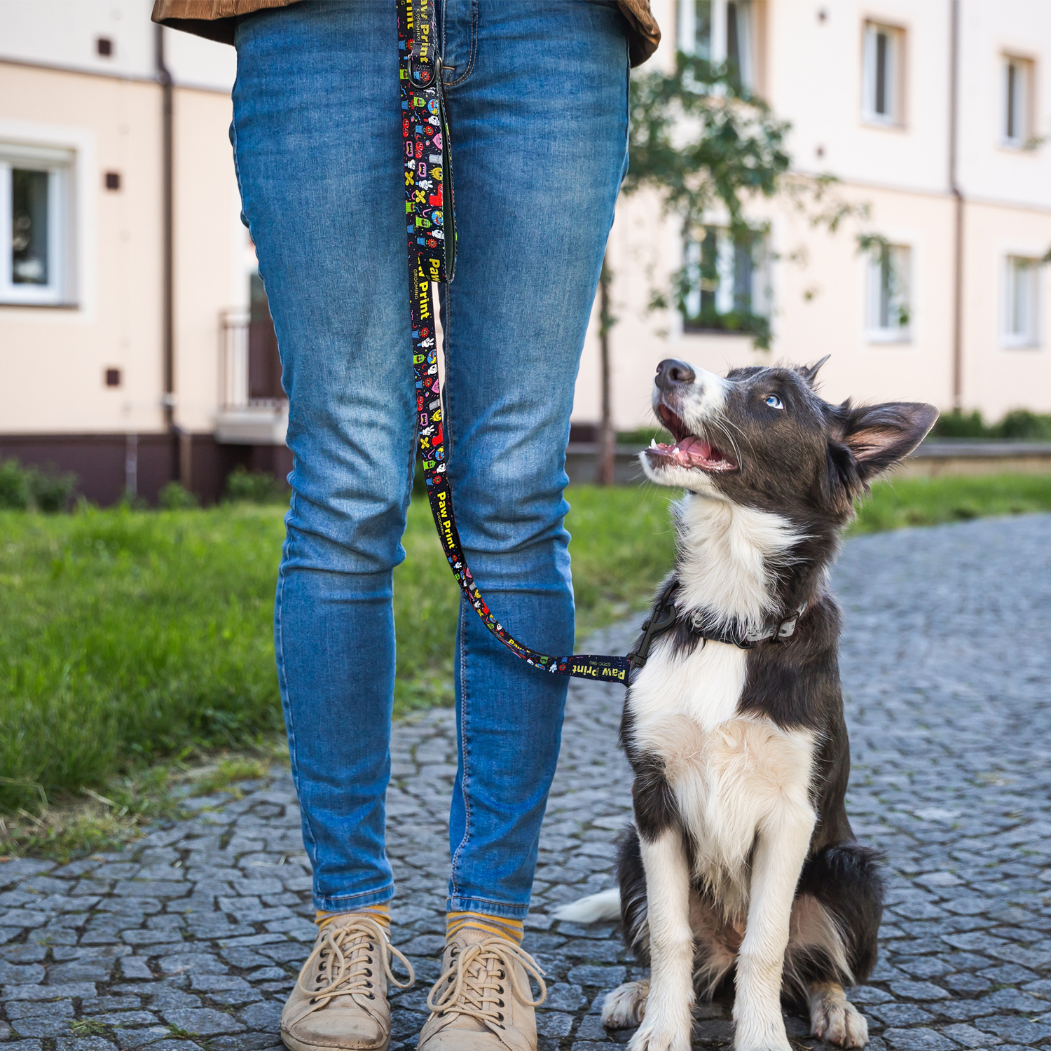 Rosewood Dog Leash feature Rosewood Dog Leash feature