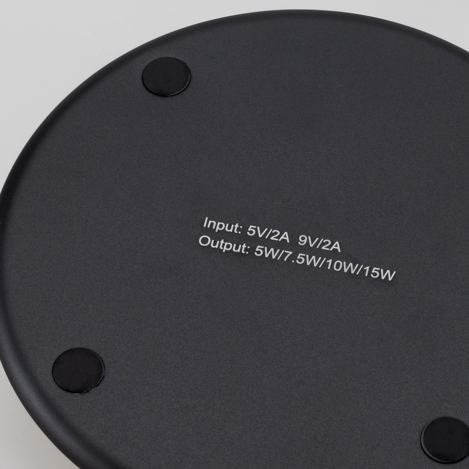 Kandos Bamboo 15W Wireless Fast Charger detail 2 Kandos Bamboo 15W Wireless Fast Charger detail 2