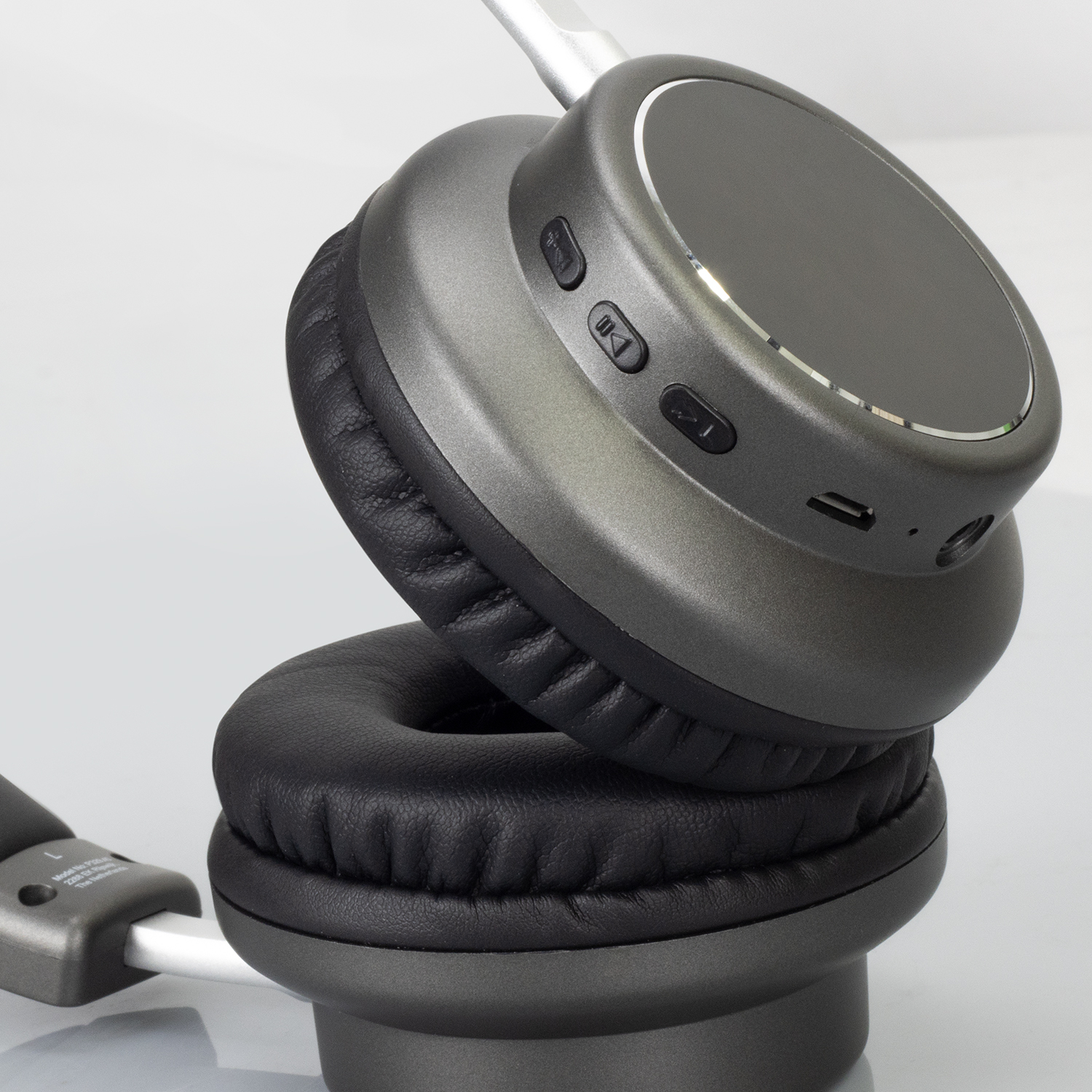 Leeman Wireless Headphone V3 deatail Leeman Wireless Headphone V3 deatail