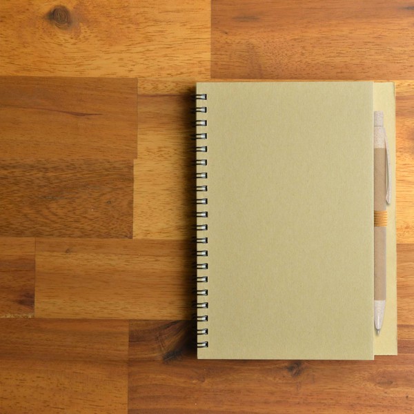 Mackay Notebook Eco Matador Pen closed Mackay Notebook Eco Matador Pen closed