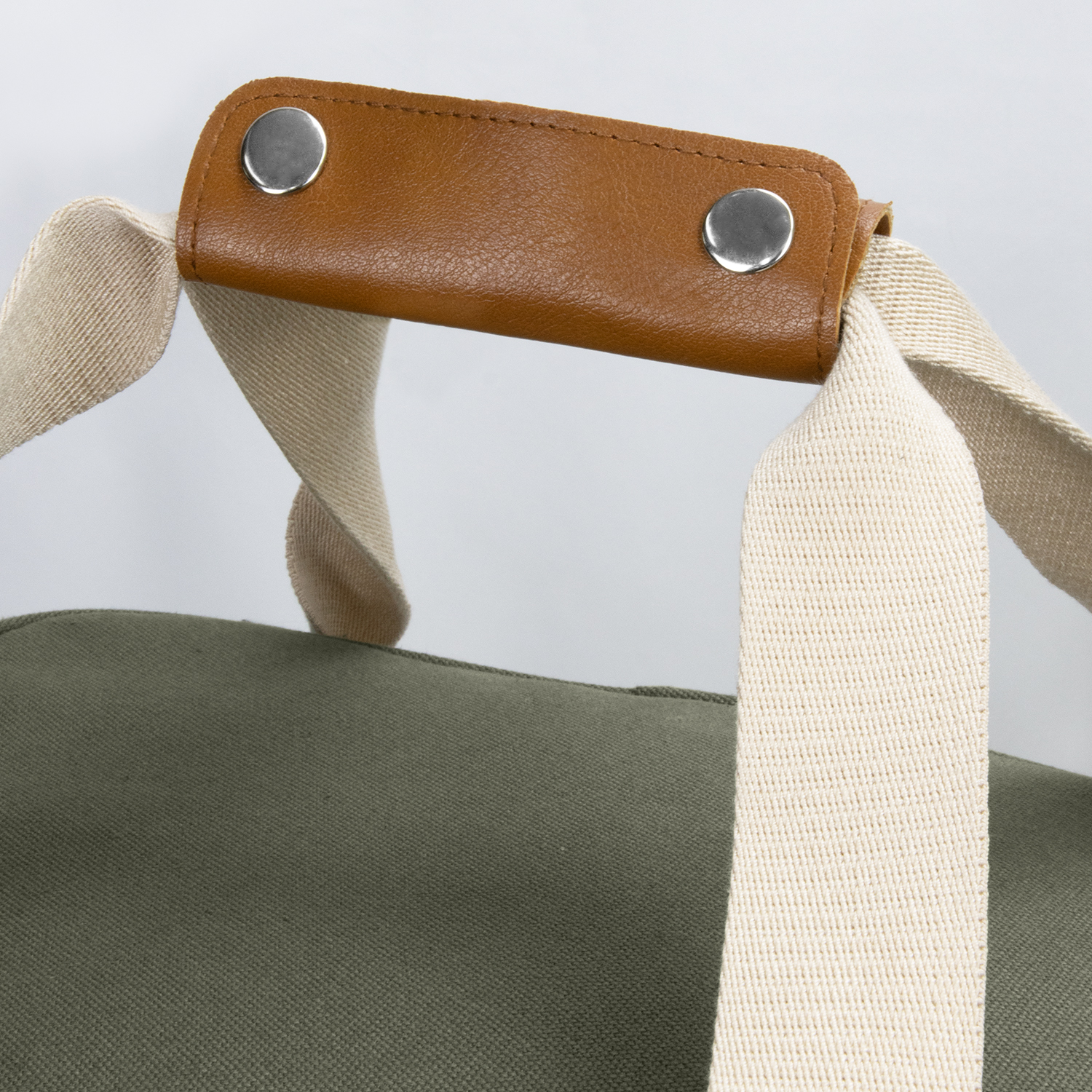 Richmond Cooler Bag handle detail Richmond Cooler Bag handle detail