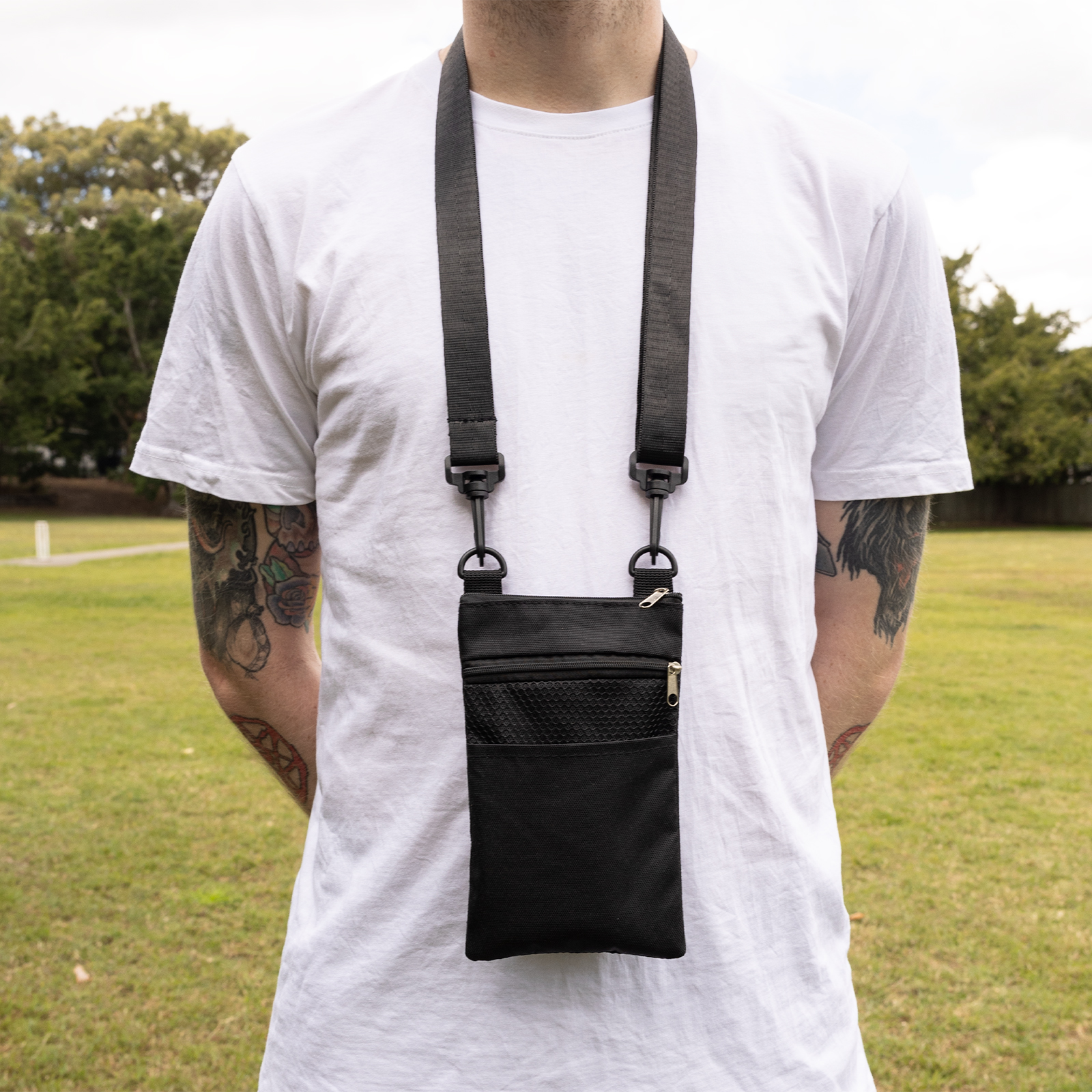 Batlow Neck Pouch Lifestyle1 Batlow Neck Pouch Lifestyle1